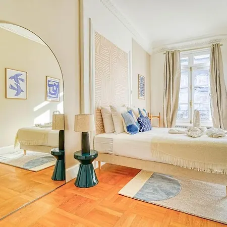 Chic Et Spacieux 16e Arrondissement -ii Appartamento